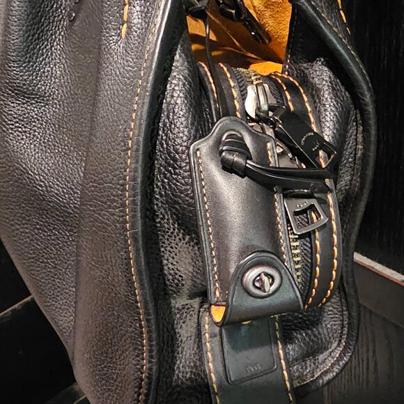 Coach Rogue 30 - Picture 2 of 11